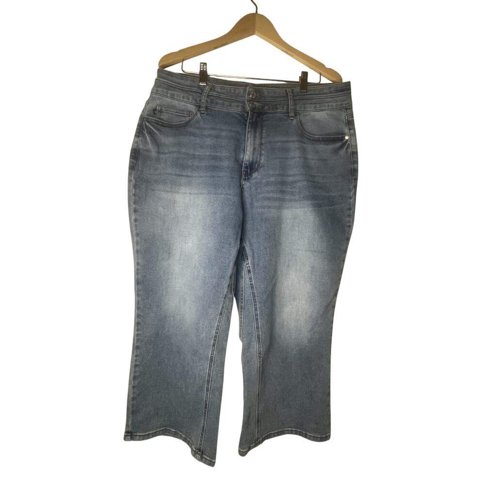 Judy Blue Wide Leg Crop Womens Sz 20W Blue Jeans Capris Medium Wash
